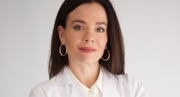 La forma de tapar las canas que recomienda una farmacéutica que no engrasa y da densidad al pelo