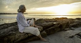 Karl Pillemer, sociólogo y gerontólogo: «Lo que más me sorprendió de mi investigación es que todo el mundo se arrepiente de lo mismo al llegar a los 80 o 90 años»