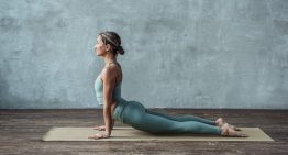 Elena Morales, fisioterapeuta y socia fundadora de Estiro: «En unos años distinguiremos quien está mas o menos viejo por cómo se mueve; y eso mejora con estiramientos»