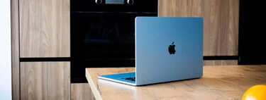 Si pensabas comprar un MacBook, ahora es el momento: este modelo baja (mucho) de precio antes del Black Friday