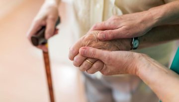 De noches en vela a picos de glucosa: cómo se relacionan el insomnio y la diabetes en la tercera edad