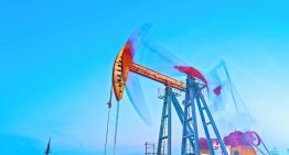 Precios del petróleo cierran con leve baja afectados por Wall Street