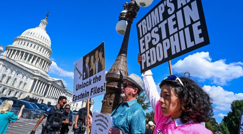 Presidente de la Cámara de Representantes de EU minimiza los archivos Epstein: «nada ocultan»