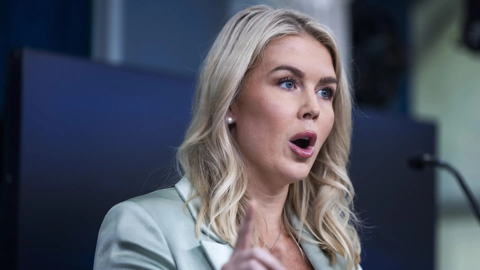 La Casa Blanca saca a la luz 20.000 archivos para contraatacar el mail de Epstein sobre Trump difundido por los demócratas