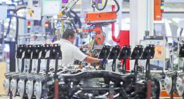 La eliminación de aranceles a autopartes será una alta prioridad en la revisión del T-MEC: Ebrard