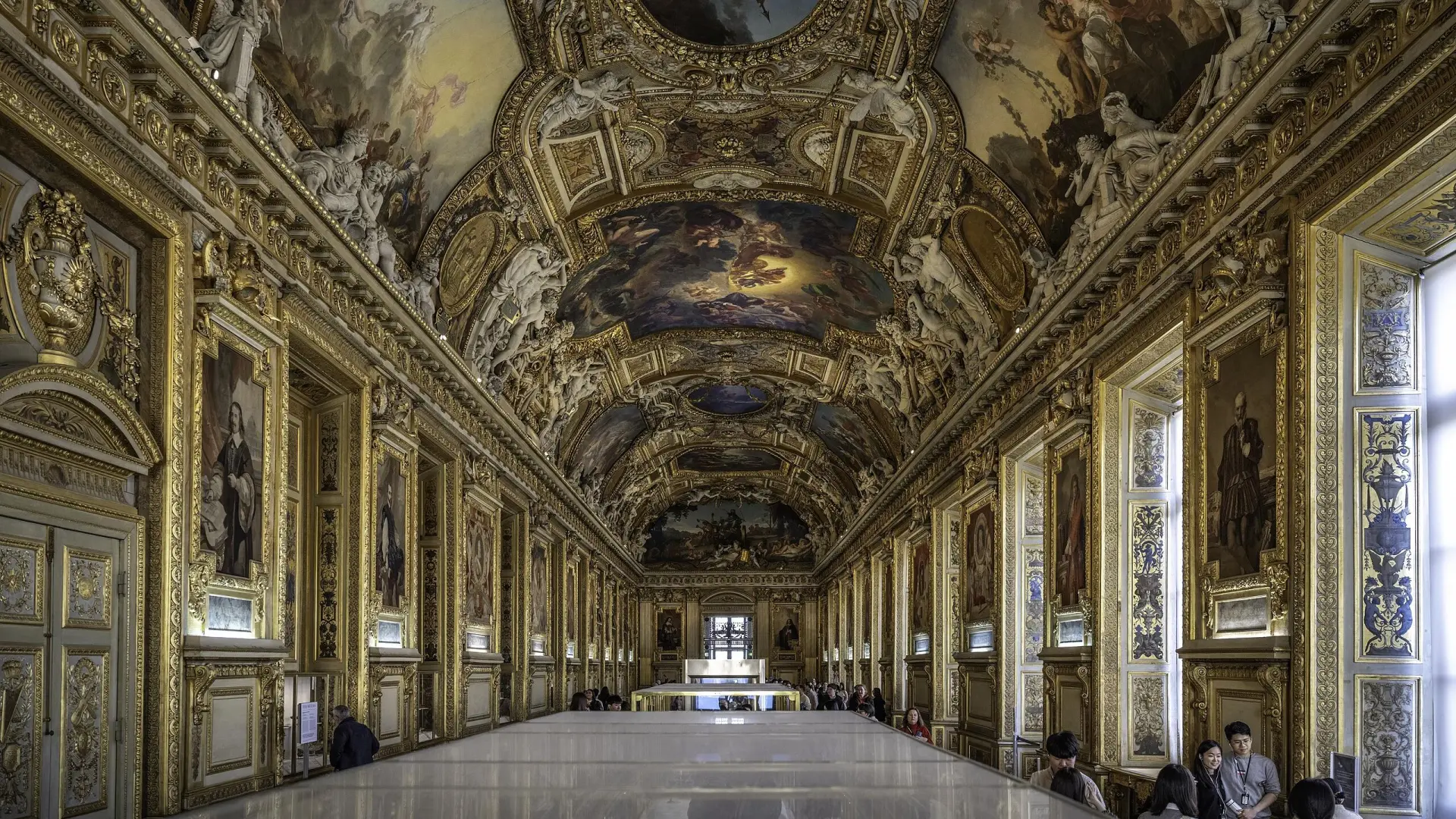 La Fiscalía de París asegura que los inculpados por el robo del Louvre «no responden al perfil del crimen organizado»