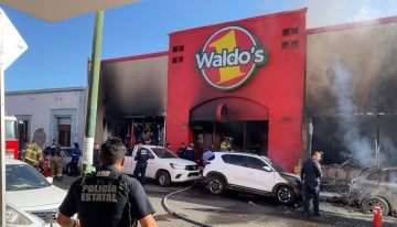 Reportan 23 muertos tras incendio en tienda del centro de Hermosillo