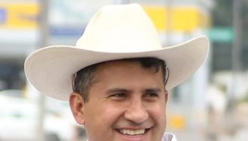 Asesinan a Carlos Manzo, alcalde de Uruapan; hay dos detenidos y un agresor abatido