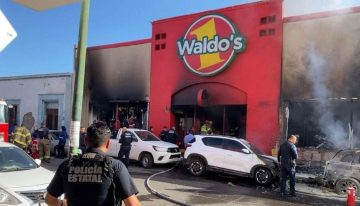 Reportan 23 muertos tras incendio en tienda del centro de Hermosillo