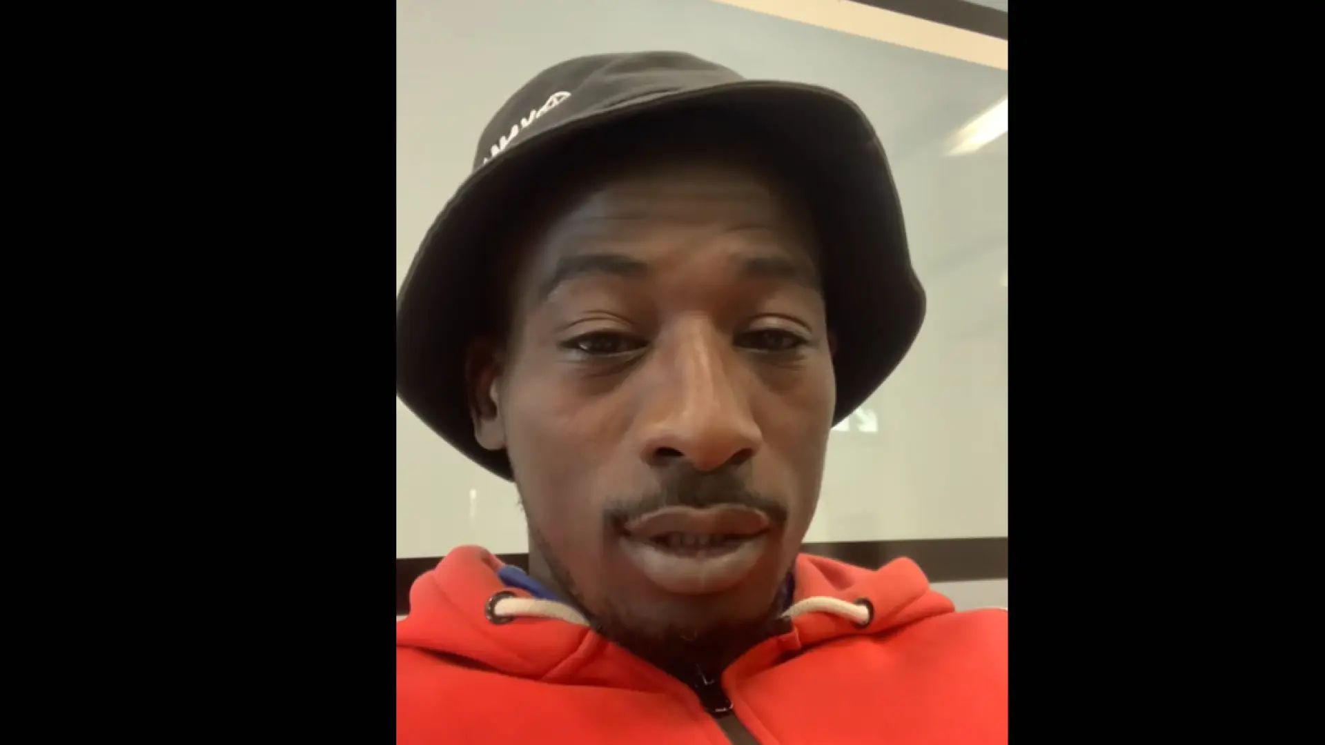 Uno de los detenidos por el robo del Louvre es un 'tiktoker' y exvigilante de seguridad de museo