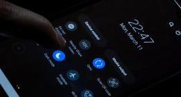 Pantalla en modo claro o modo oscuro: ¿una cuestión estética o algo más profundo?