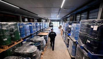 China suspende la prohibición de exportar tres metales raros a Estados Unidos