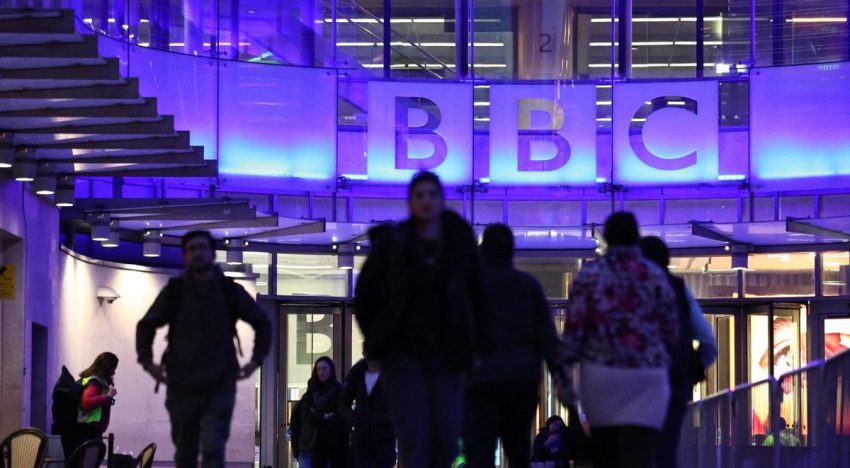 Trump exigirá 5,000 millones de dólares a la BBC por edición de documental