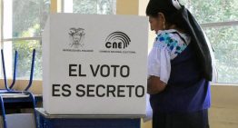 Ecuador vota sobre el regreso de las bases militares extranjeras y la nueva Constitución