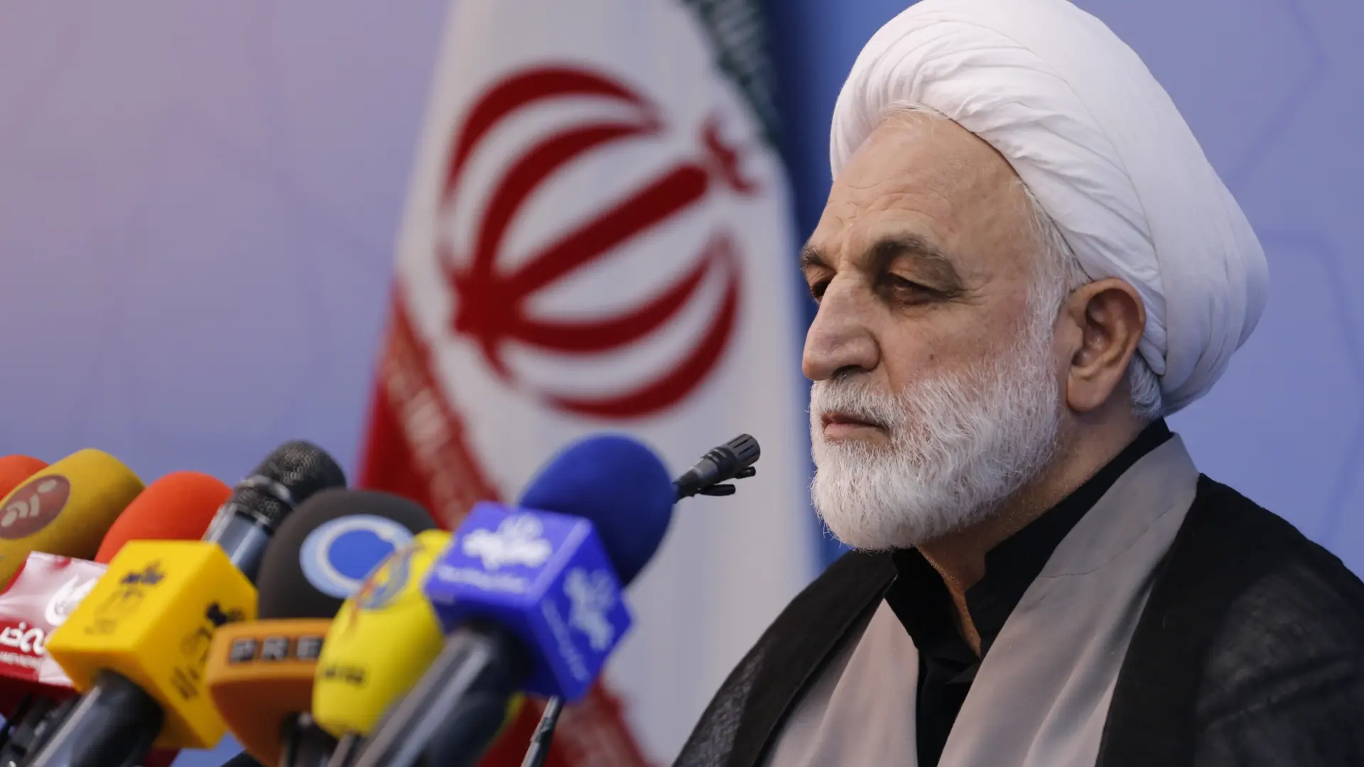 Irán ordena abrir acciones legales contra Estados Unidos por su papel en la ofensiva lanzada en junio por Israel