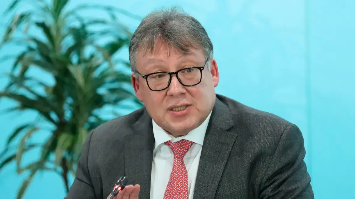 PIB de México podría ser menor a 0.6% en 2025, reconoce subgobernador del Banxico, Gabriel Cuadra