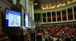Diputados franceses rechazan casi por unanimidad el proyecto de presupuesto