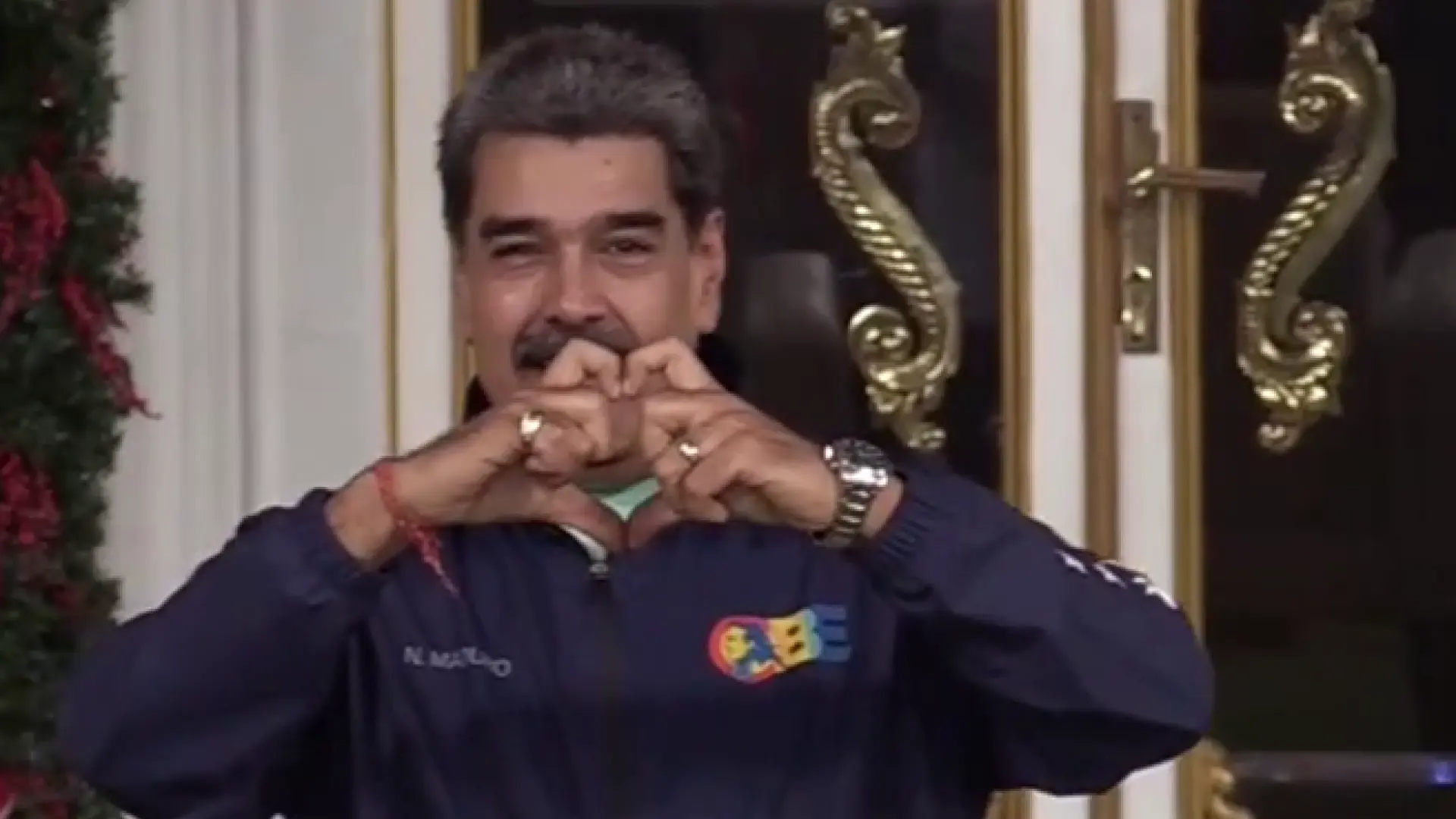 Maduro baila al ritmo de un remix de su discurso en medio de la escalada de tensiones con EEUU: «No a la guerra, sí a la paz»