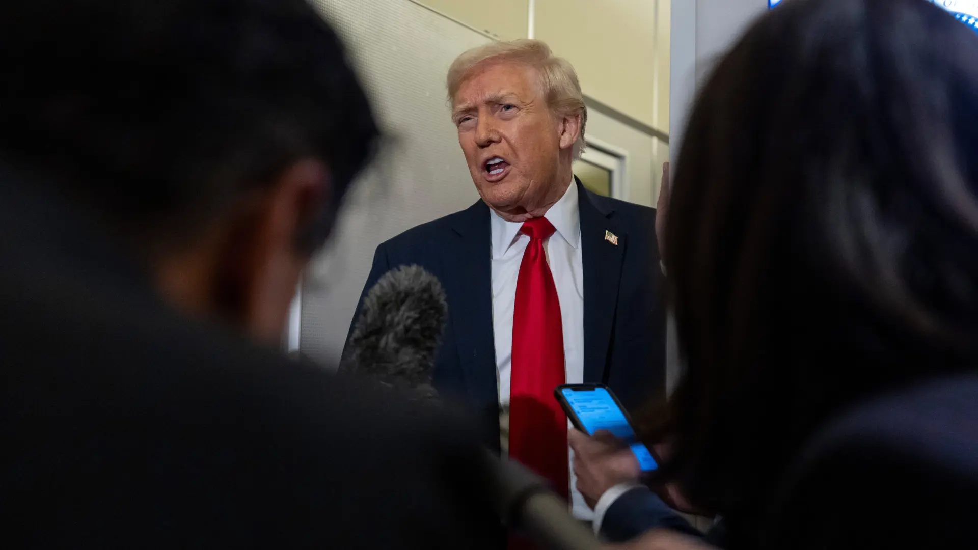 Trump confirma que habló con Maduro en la escalada de tensiones entre EEUU y Venezuela