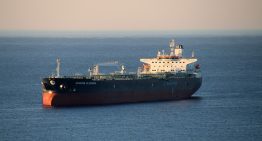 Transparencia Venezuela: 48 tanqueros irregulares estuvieron en Venezuela en octubre