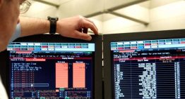 Bloomberg: Los buques de guerra de Trump en el Caribe provocan un repunte en los bonos venezolanos en mora