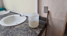 Hospital Vargas en crisis: baños insalubres y pacientes de diálisis en riesgo por falta de agua