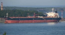 Tanquero ruso logró aproximarse a Venezuela tras ser interceptado por destructor de EEUU