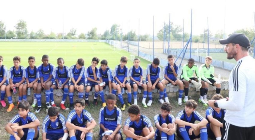 Qatar busca su propio Messi: un DT argentino cuenta la influencia del Mundial 2022 y de la figura del ídolo en los juveniles que sueñan con ser futbolistas