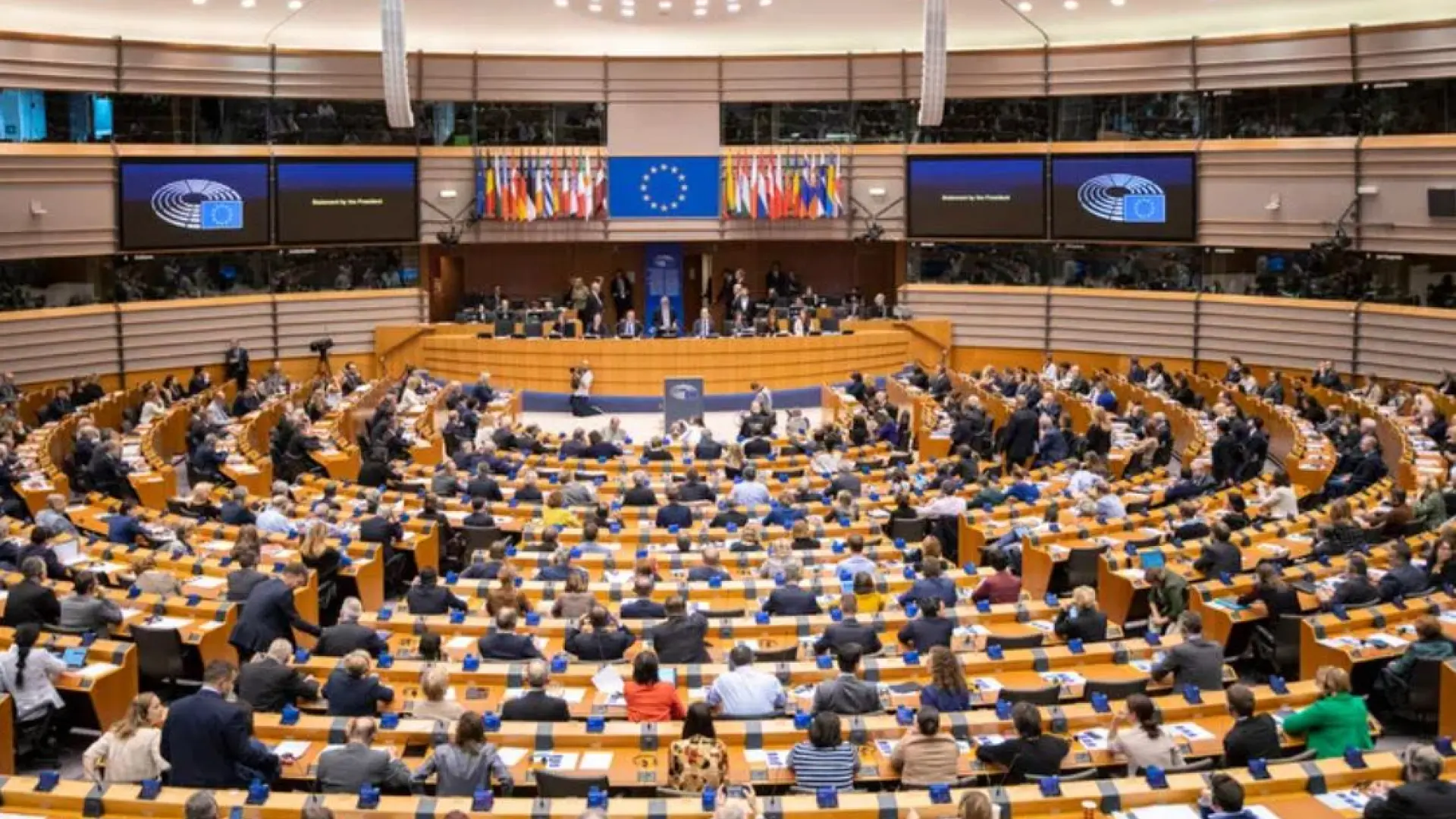 La Eurocámara, a favor de usar activos rusos congelados para la reconstrucción de Ucrania