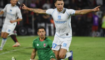 Racing le ganó a Newell's en Rosario y saltó al segundo puesto de su grupo: a quién se enfrentaría en playoffs