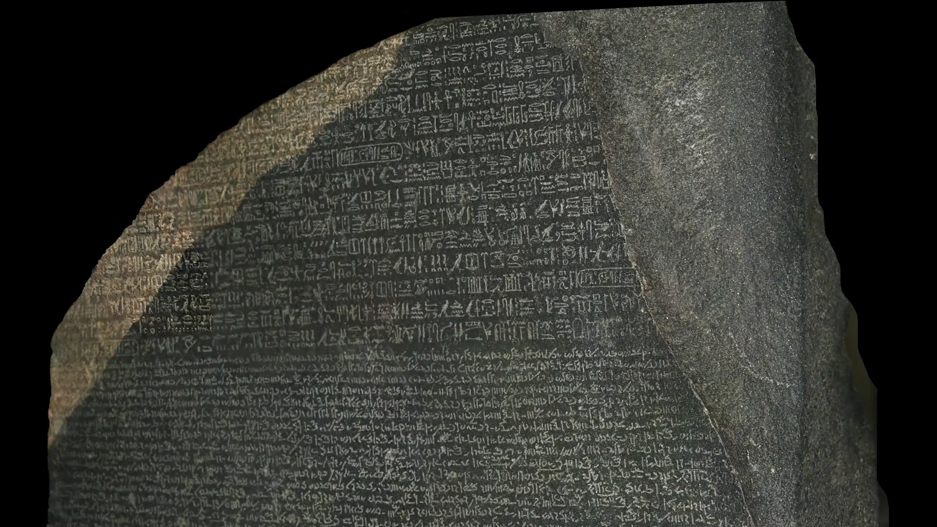 El estreno del nuevo Gran Museo Egipcio aumenta la presión al Reino Unido para que devuelva la Piedra de Rosetta