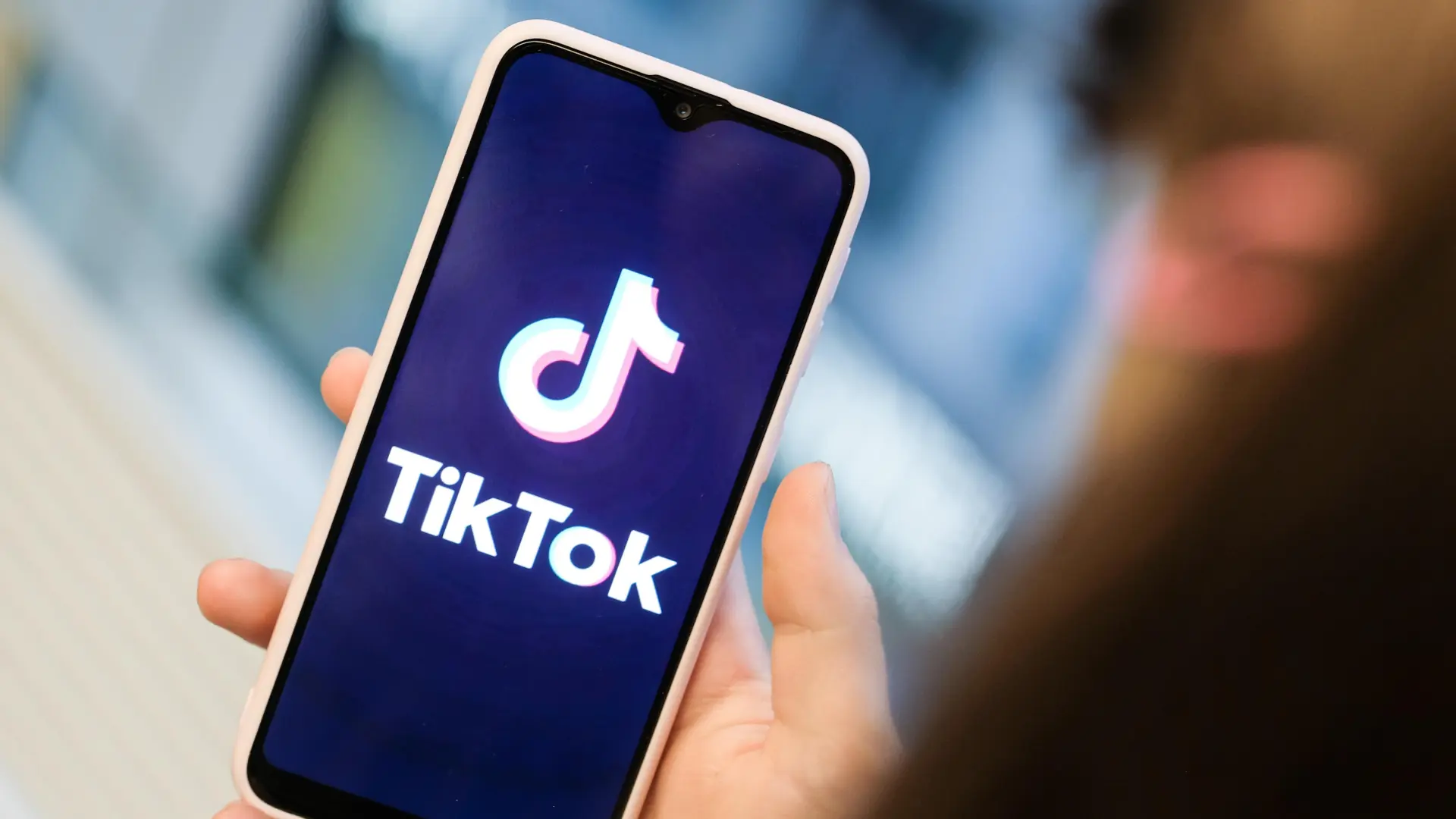 Estos son los cinco retos virales de TikTok más peligrosos: uno de ellos ha causado al menos 100 muertes