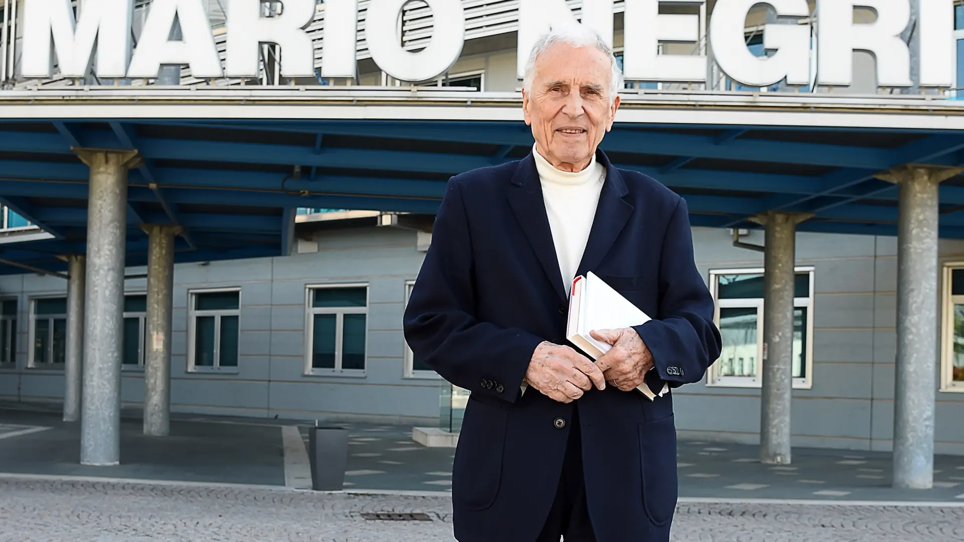 Silvio Garattini, oncólogo de 97 años: «Con un 30% menos de comida, se vive un 20% más. Comer poco es un factor de longevidad»
