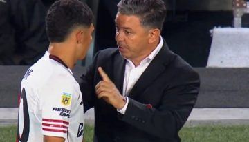 Gallardo, como el Loco Bielsa: hizo entrar al pibe Jaime y lo sacó 46 minutos después