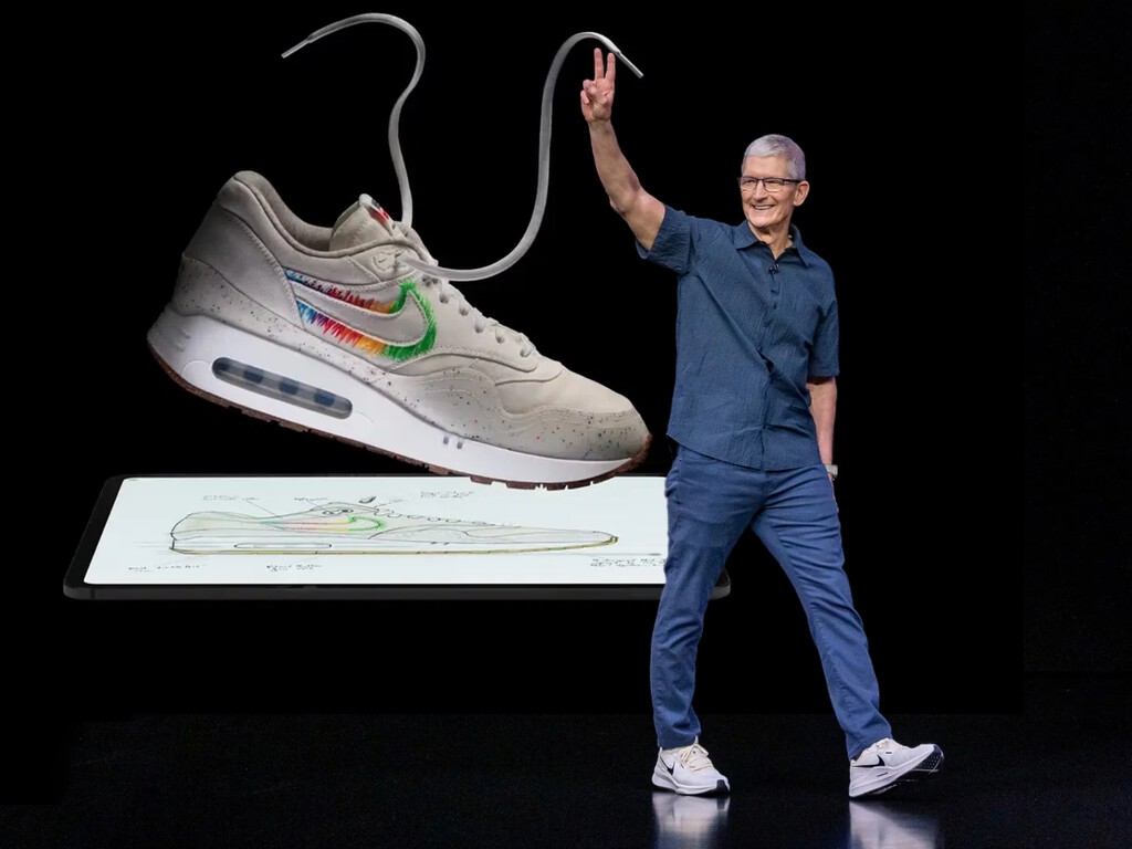 Las acciones de Nike han tocado fondo y Tim Cook ha visto la oportunidad perfecta. Tres millones de dólares para demostrar que la marca deportiva sí tiene futuro 