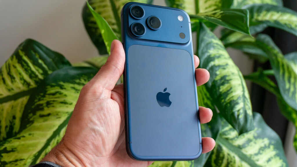 Si pensabas comprar este iPhone de actual generación, ya puedes hacerlo pagando menos. Llega con una de sus primeras ofertas 