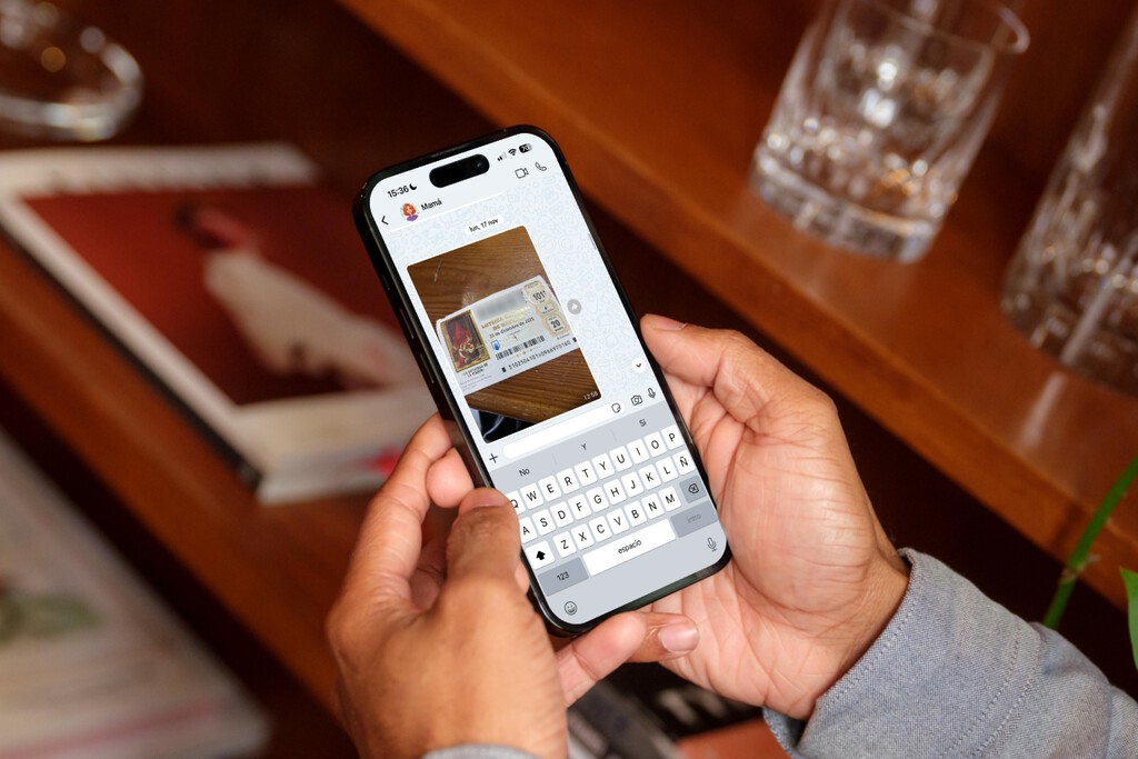 Compartir un décimo de lotería por WhatsApp es legal, pero no es tan fácil como enviarlo y ya. Así lo hago desde mi iPhone 