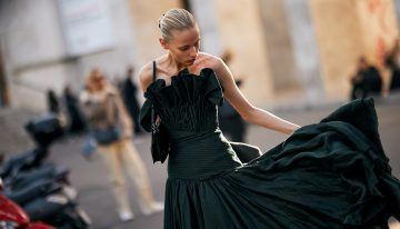 Si vas a invertir en un vestido negro que sea en uno de Zara: del mini al de encaje con el que vestirás impecable esta Navidad