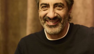 Juan del Val, escritor: «Me puede seducir una mujer que no tenga nada que ver conmigo, y sería legítimo enamorarme de ella. Un amor profundo puede durar toda la vida o quince minutos»