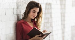 Arthur Brooks, experto en felicidad: «Ser creativo te enseña lecciones para una vida más feliz, te lleva al lado derecho de tu cerebro y puedes resolver muchos de tus problemas»