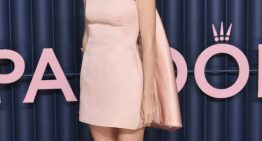 La guía definitiva para llevar merceditas a un evento de noche y ser siempre la mejor vestida. Cortesía de Rooney Mara