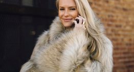 Si sólo vas a invertir en un modelo este invierno, que sea en este abrigo reversible que vale y viste por dos