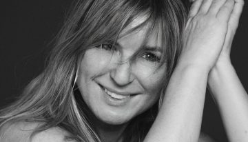 Paula Soroa, maquilladora: «Para tener una piel luminosa, mezcla unas gotas de iluminador con tu base de maquillaje o tu crema hidratante»