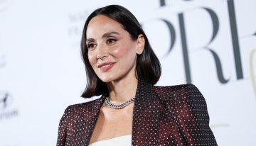 Tamara Falcó, más guapa que nunca con el vestido que puedes llevar en Navidad o a la oficina (y está en Zara)