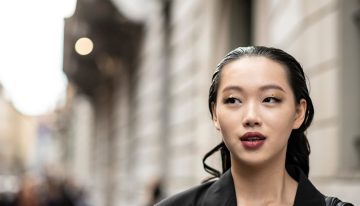 El bálsamo de labios que lo tiene todo: color, tratamiento y brillo en un solo gesto