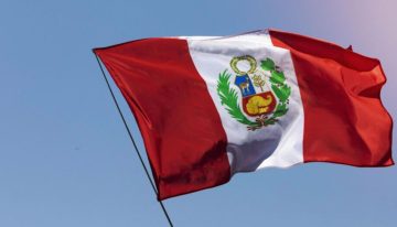 De prófugos a futbolistas: El insólito abanico de los 34 candidatos a la presidencia de Perú