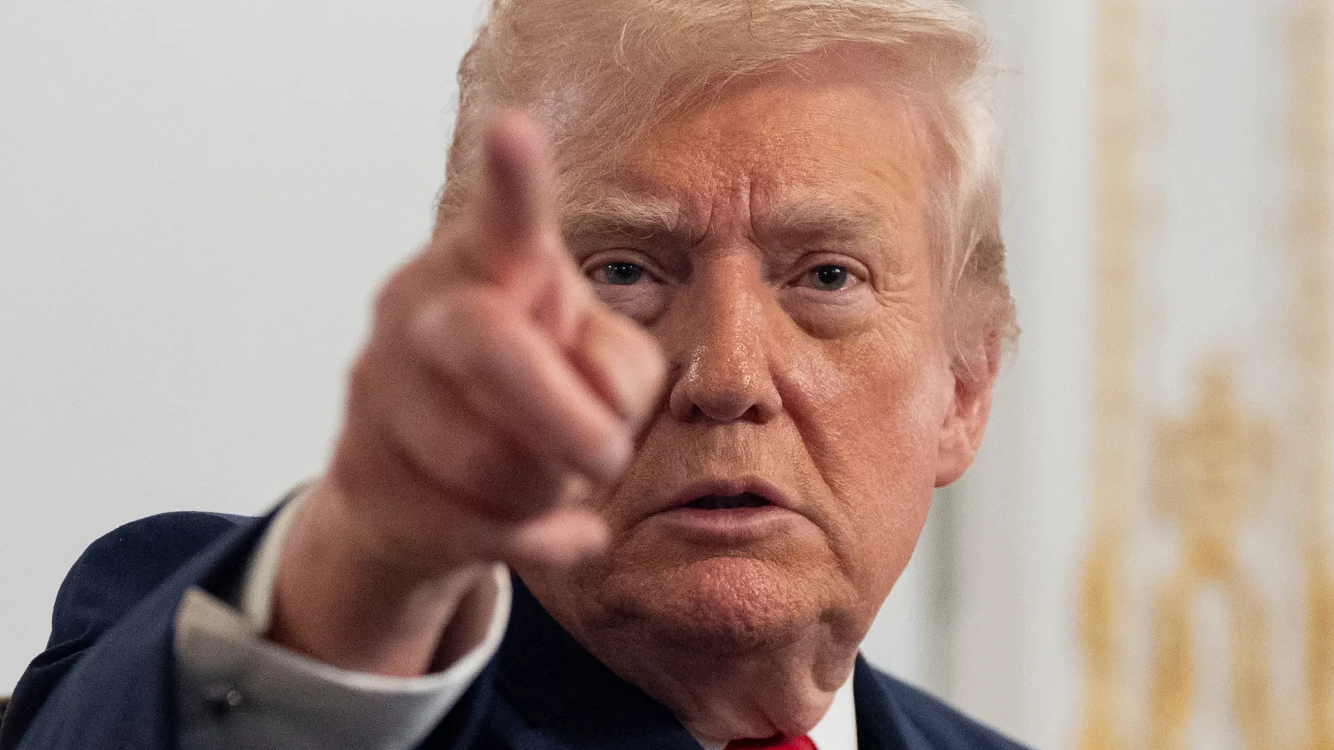 Trump denuncia un intento de «alterar los resultados» electorales en Honduras y pide que acabe el escrutinio