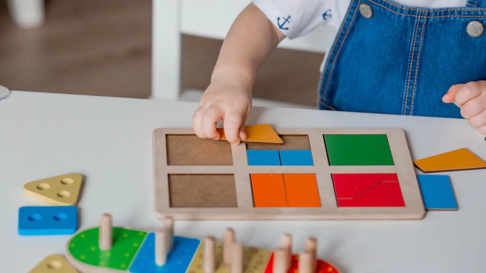 Pedro Valenzuela, experto en método Montessori: «Cualquier proceso educativo debería tener el desarrollo del niño en el epicentro»
