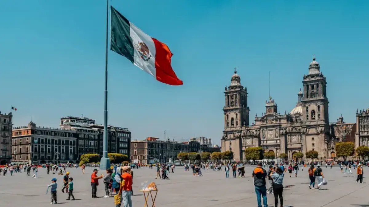 Confianza empresarial cae y se mantiene en pesimism