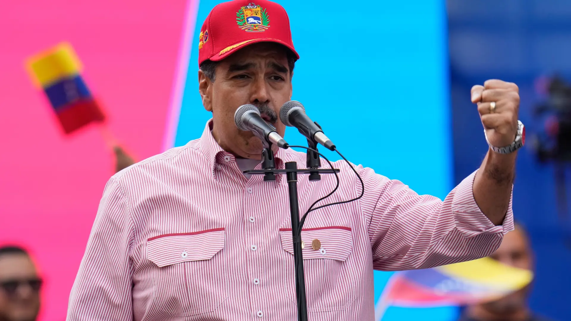 Maduro dice que seguirá el comercio de crudo y tacha de «guerrerista» la declaración de Trump